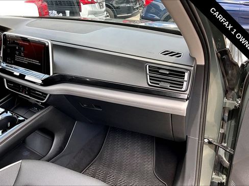 Used 2024 Volkswagen Atlas Peak Edition SEL AWD/4WD image 26