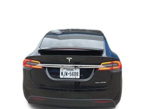 Used 2020 Tesla Model X Long Range image 16