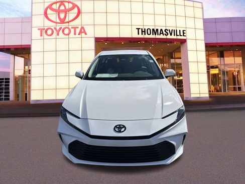 New 2025 Toyota Camry LE w/ Convenience Package FWD image 3