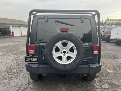 Used 2016 Jeep Wrangler Unlimited Sport w/ Power Convenience Group image 6