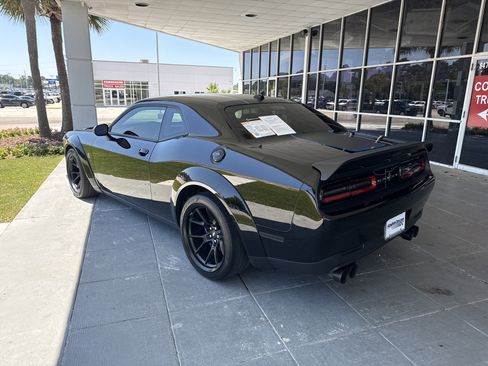 Used 2023 Dodge Challenger R/T Scat Pack RWD image 8