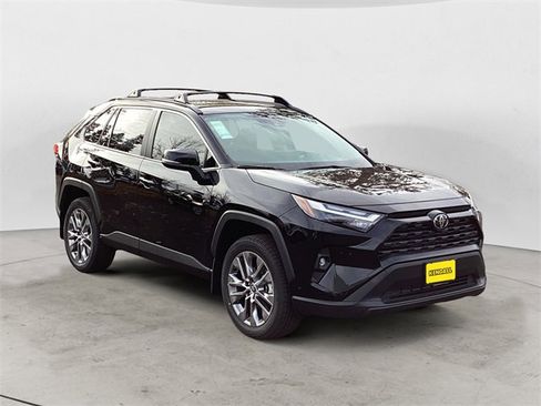 New 2025 Toyota RAV4 XLE Premium image 7