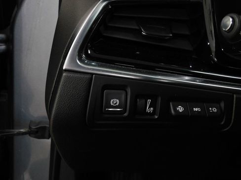 Used 2022 Cadillac XT6 Premium Luxury w/ Technology Package AWD/4WD image 38