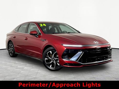Used 2024 Hyundai Sonata SEL AWD/4WD image 3