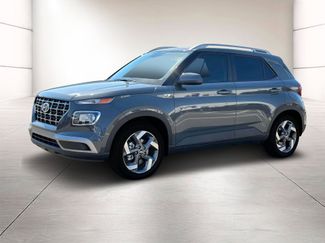 New 2025 Hyundai Venue SEL video 2