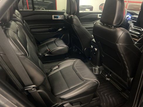 Used 2024 Ford Explorer ST w/ Equipment Group 401A image 21