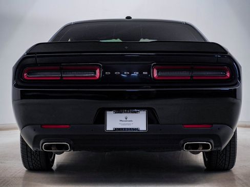 Used 2022 Dodge Challenger GT image 8
