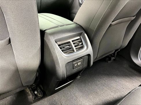 Used 2019 Chevrolet Blazer LT FWD image 10