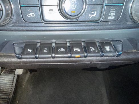 Used 2015 Chevrolet Silverado 2500 LT w/ Z71 Package, Off-Road image 16