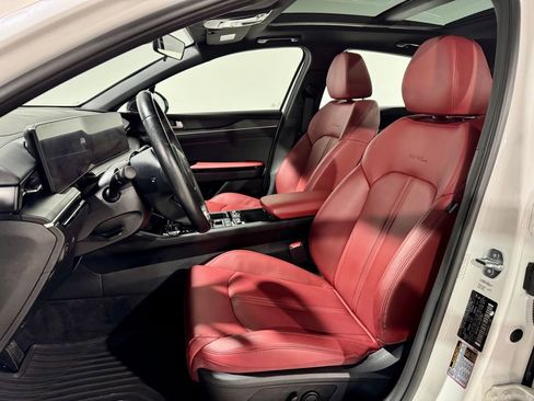 Used 2025 Kia K5 GT-Line w/ GT-Line Premium Package image 3