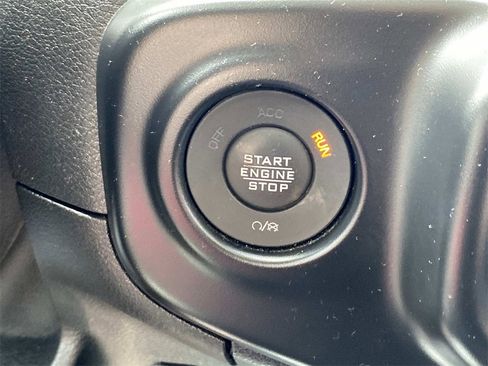 Used 2021 Jeep Wrangler Unlimited Sport image 27