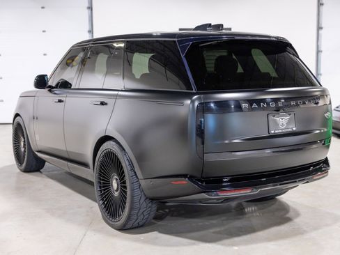 Used 2023 Land Rover Range Rover SE image 7