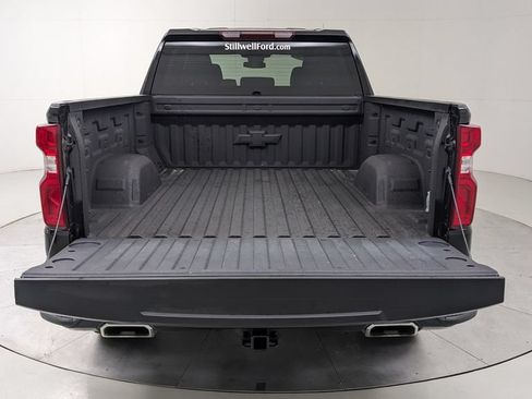 Used 2024 Chevrolet Silverado 1500 RST w/ Z71 Off-Road Package AWD/4WD image 7