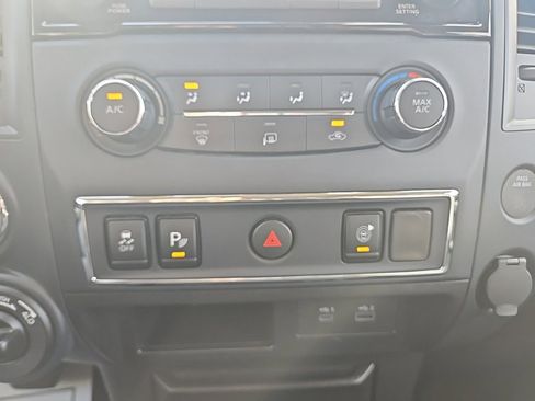 Used 2024 Nissan Titan SV w/ Accessory Utility Package image 21