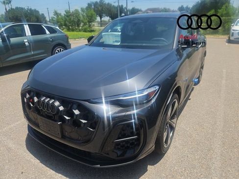New 2026 Audi SQ5 Premium Plus AWD/4WD image 3