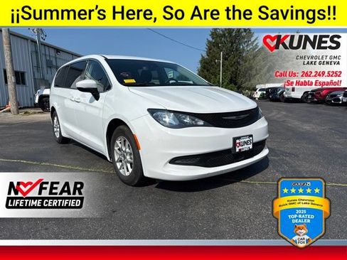 Used 2023 Chrysler Voyager LX FWD image 1