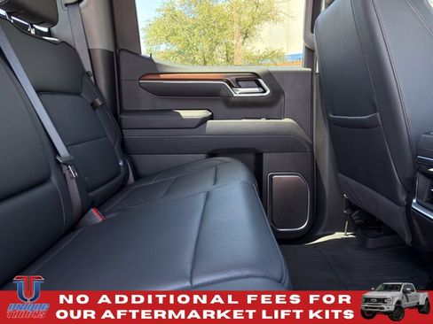Used 2025 GMC Sierra 1500 Denali w/ Technology Package AWD/4WD image 30