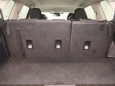 Used 2024 Subaru Ascent Premium w/ Convenience Package image 26