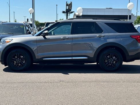 Used 2023 Ford Explorer XLT w/ Equipment Group 202A AWD/4WD image 7