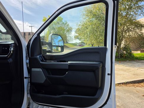 Used 2025 Ford F250 Lariat w/ Chrome Package AWD/4WD image 45