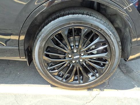 Used 2023 Lincoln Corsair AWD w/ Equipment Group 101A image 9