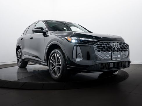 Certified 2025 Audi Q5 Premium w/ Convenience Package image 21