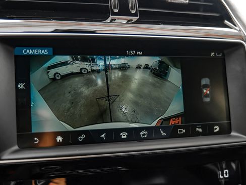 Used 2020 Jaguar F-PACE S AWD/4WD image 22