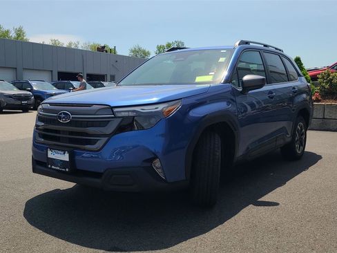 New 2026 Subaru Forester Premium AWD/4WD image 3