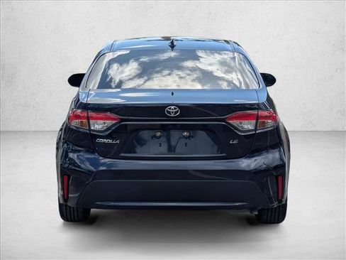 Used 2022 Toyota Corolla LE FWD image 6
