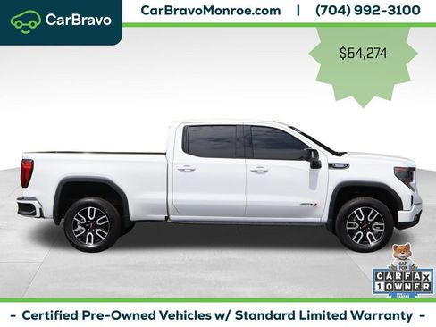 Certified 2025 GMC Sierra 1500 AT4 w/ AT4 Premium Package AWD/4WD image 9