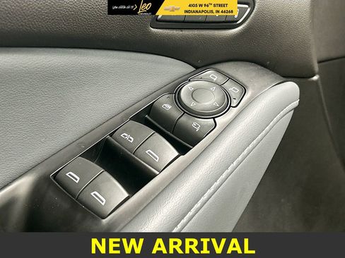 Used 2023 Buick Enclave Premium image 18