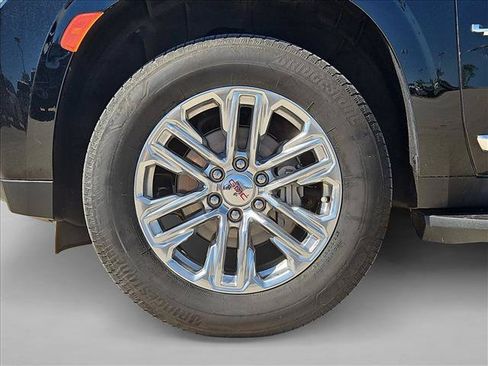 Used 2022 GMC Yukon SLT AWD/4WD image 24