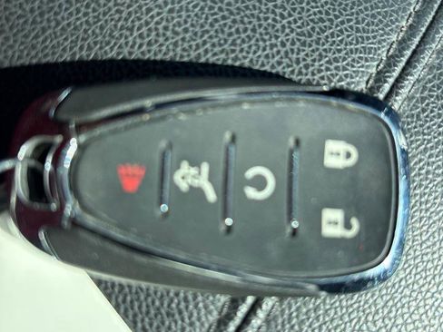 Used 2022 Chevrolet Equinox Premier image 20