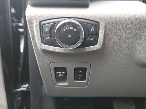 Used 2018 Ford F150 XLT w/ Equipment Group 302A Luxury image 28