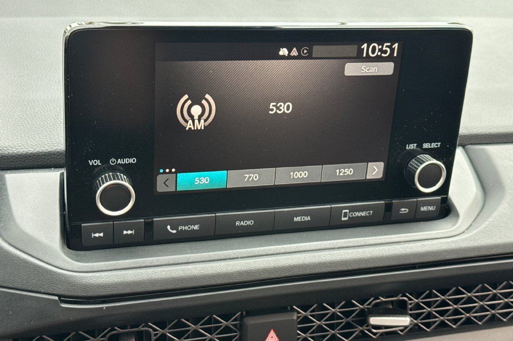 Certified 2023 Honda Accord EX image 21