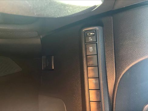 Used 2023 Toyota Corolla SE FWD image 33