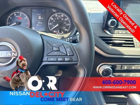 Used 2024 Nissan Altima 2.5 S FWD image 18