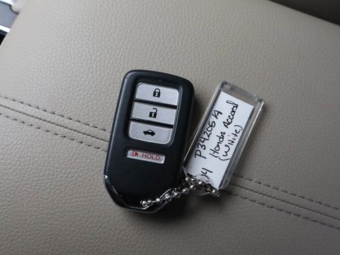 Used 2014 Honda Accord EX-L image 32