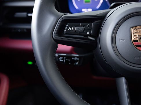 Certified 2026 Porsche Macan Electric RWD image 15