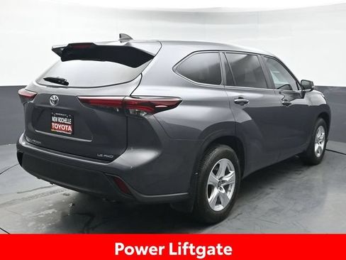 Certified 2024 Toyota Highlander LE AWD/4WD image 7