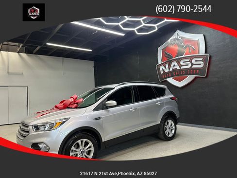 Used 2018 Ford Escape SE AWD/4WD image 1