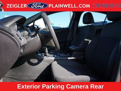 Used 2016 Chevrolet Cruze LT w/ Sun And Sound Package FWD image 15