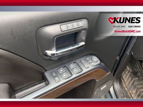 Used 2017 GMC Sierra 3500 Denali image 10