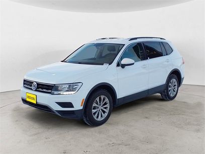 Used 2018 Volkswagen Tiguan SE w/ Panoramic Sunroof Package
