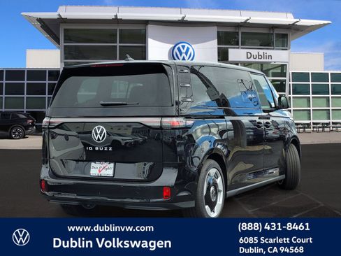 New 2025 Volkswagen ID. Buzz Pro S image 5