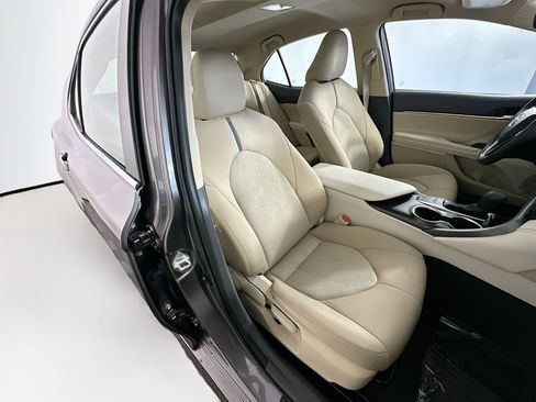 Certified 2022 Toyota Camry LE FWD image 27