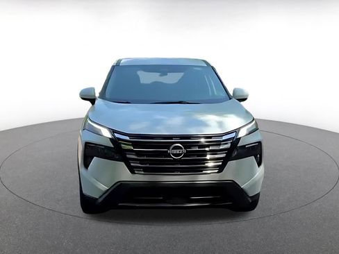 Used 2025 Nissan Rogue SV FWD image 4