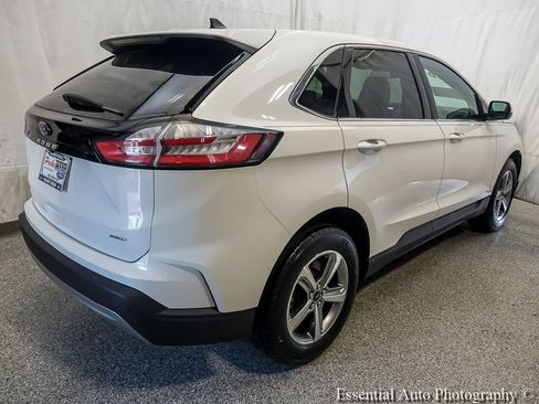 Certified 2024 Ford Edge SEL w/ Convenience Package AWD/4WD image 8