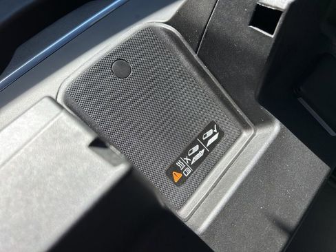 Used 2024 Chevrolet Silverado 2500 High Country w/ High Country Premium Package image 45