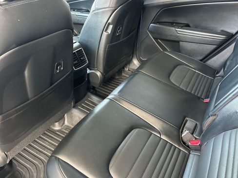 Used 2023 Kia Sportage SX Prestige image 8